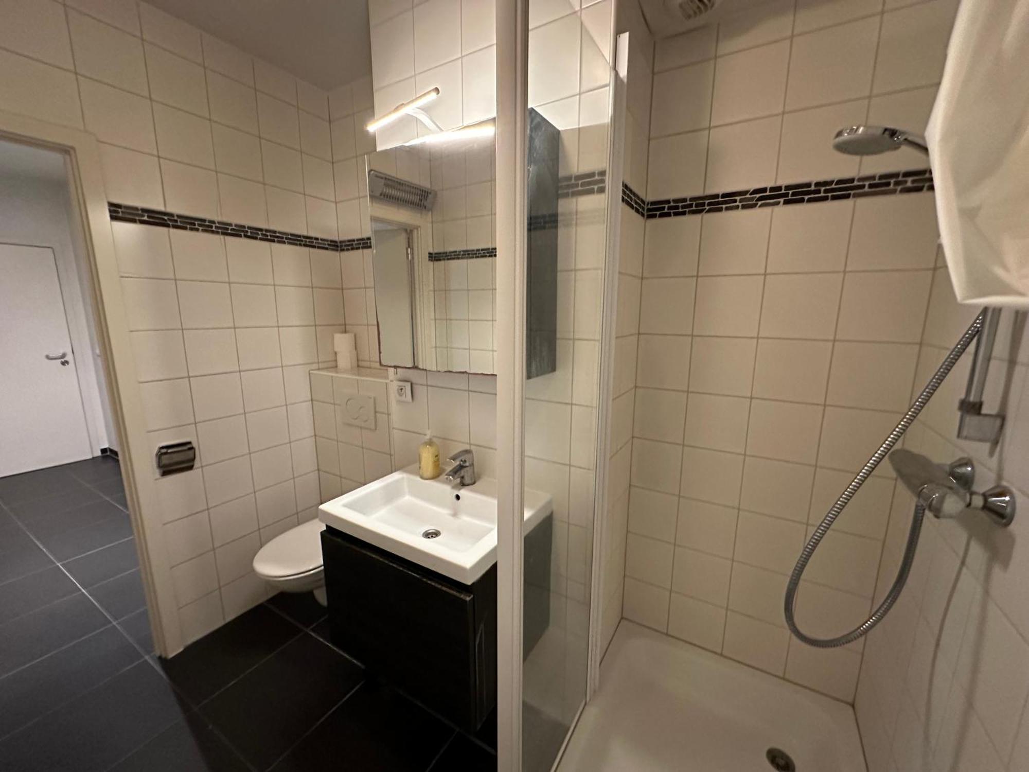 Apartment With Balcony In Brussels Center Exterior photo